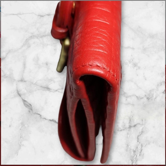 Burberry grained Leather compact wallet - Picture 8 of 15